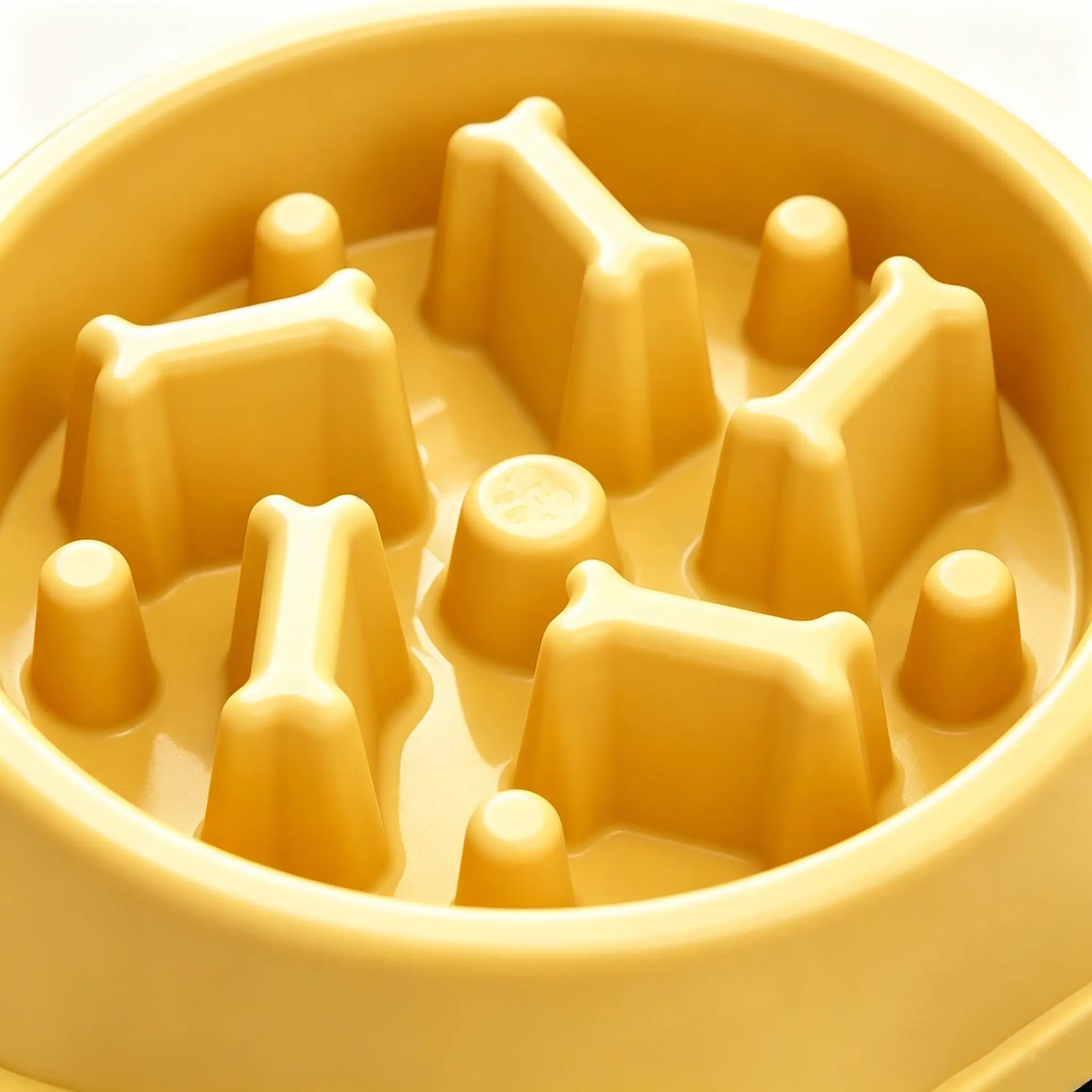Slow Feed Pet Bowl for Dogs Cats Anti-Choking Slow-Eater Dish with Anti-Skid Base Durable Plastic Food Dish for Puppies Pets Prevent Gagging Messes Slobber Stopper Water Feeding Treat Liquid Calm